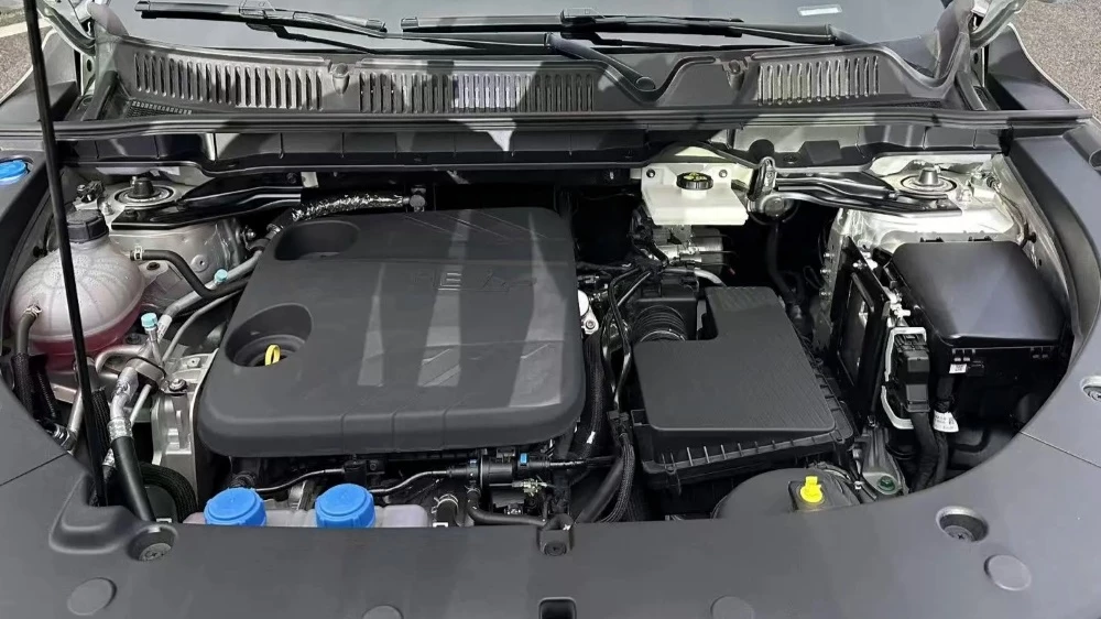 Changan CS75 Plus HEV 5.webp