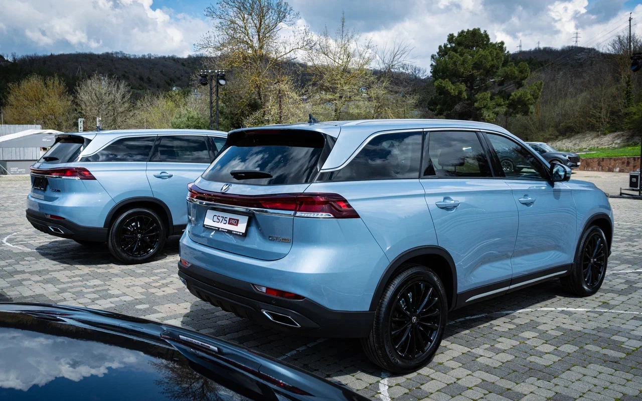 Changan CS75 Pro 5.webp