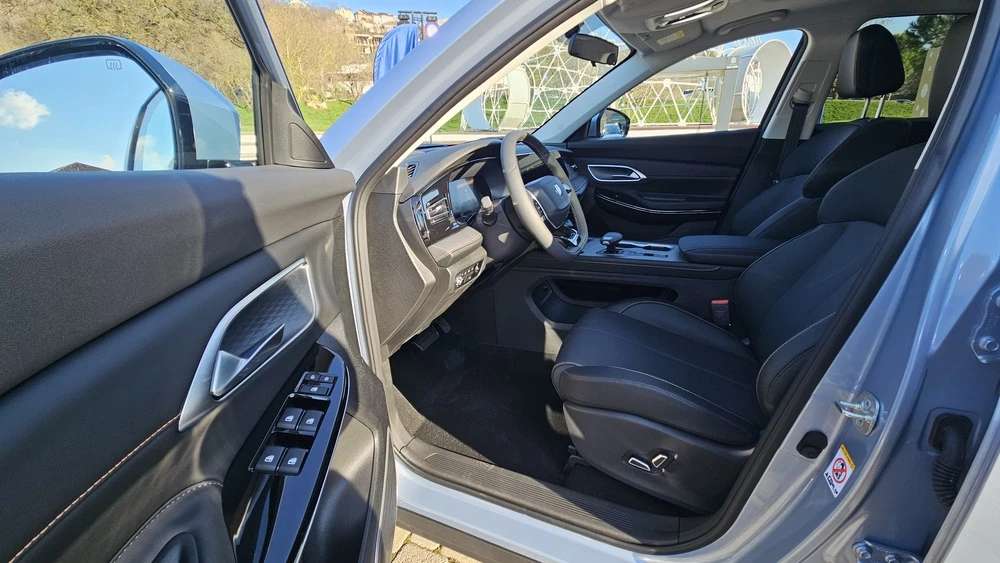 Changan CS75 Pro 9.webp